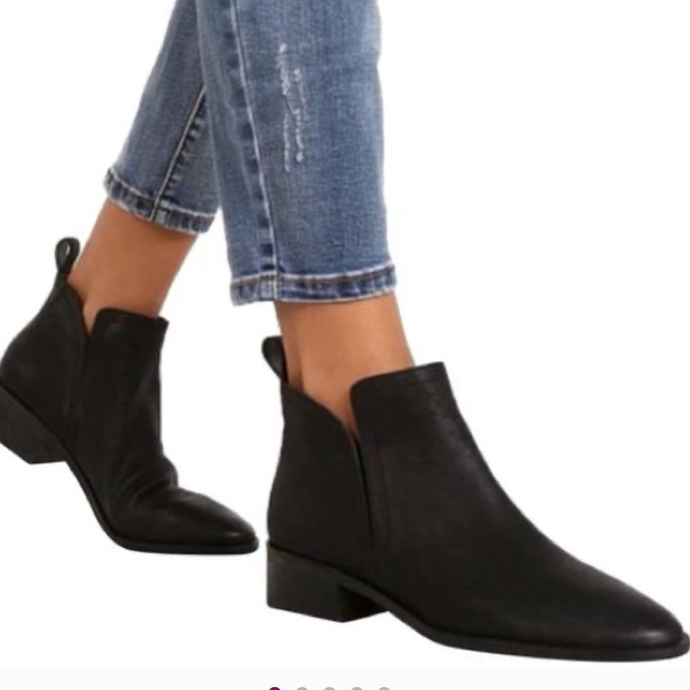 Dolce Vita Black Ankle Boots